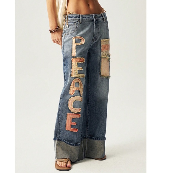 Boho Medium Wash Peace Floral Print Patch Denim Straight Leg Jeans - Picture 6 of 7